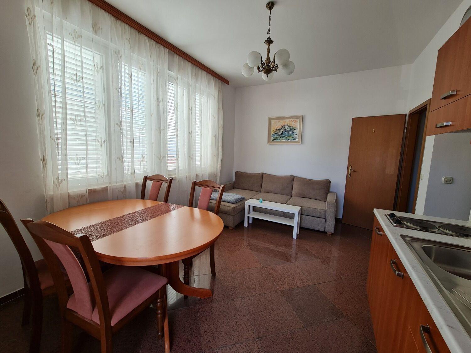 Apartments Dami - 100M From The Sea Orebic Exterior photo
